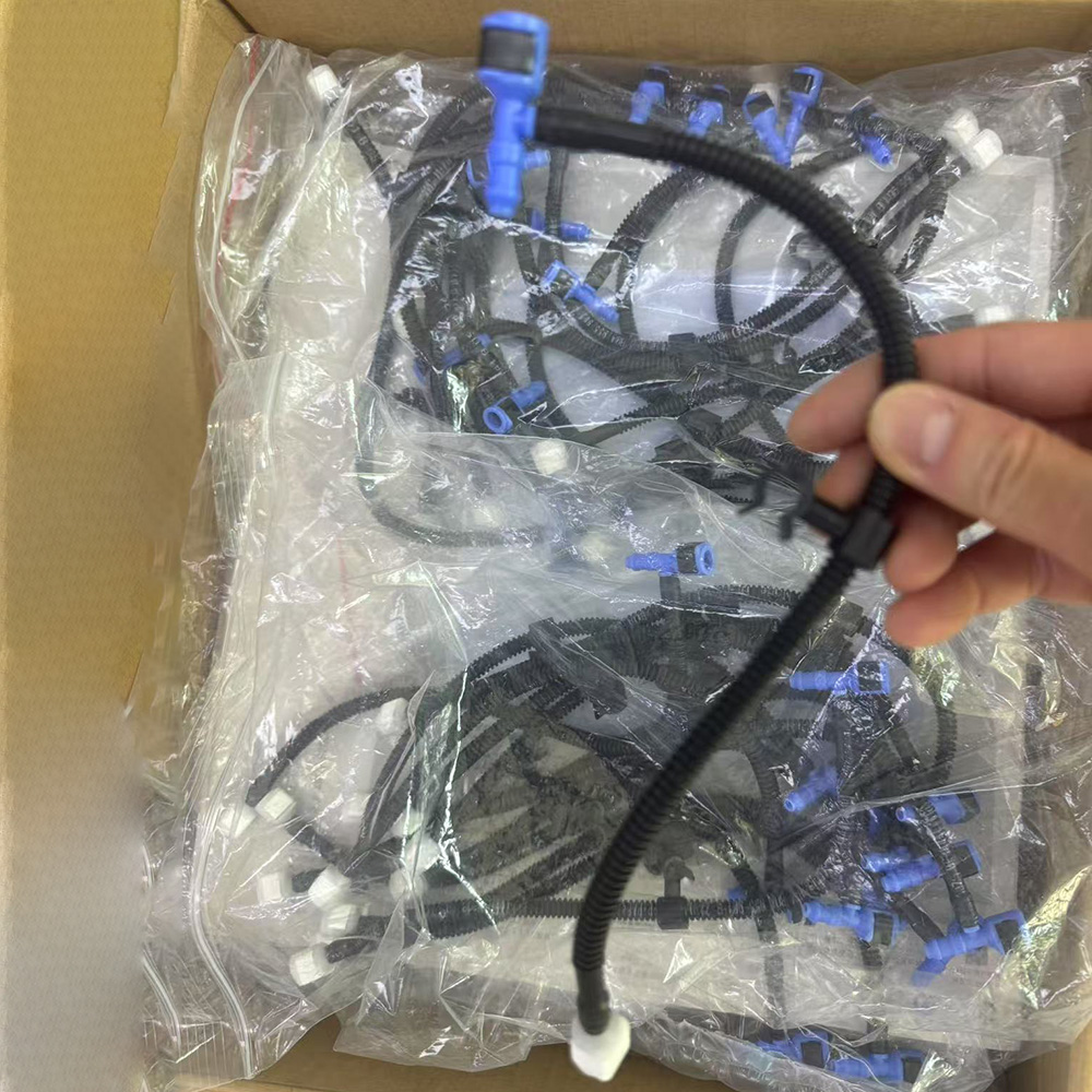 8W9955975 Car Reversing Image  - Drain Pipe Clip review and price